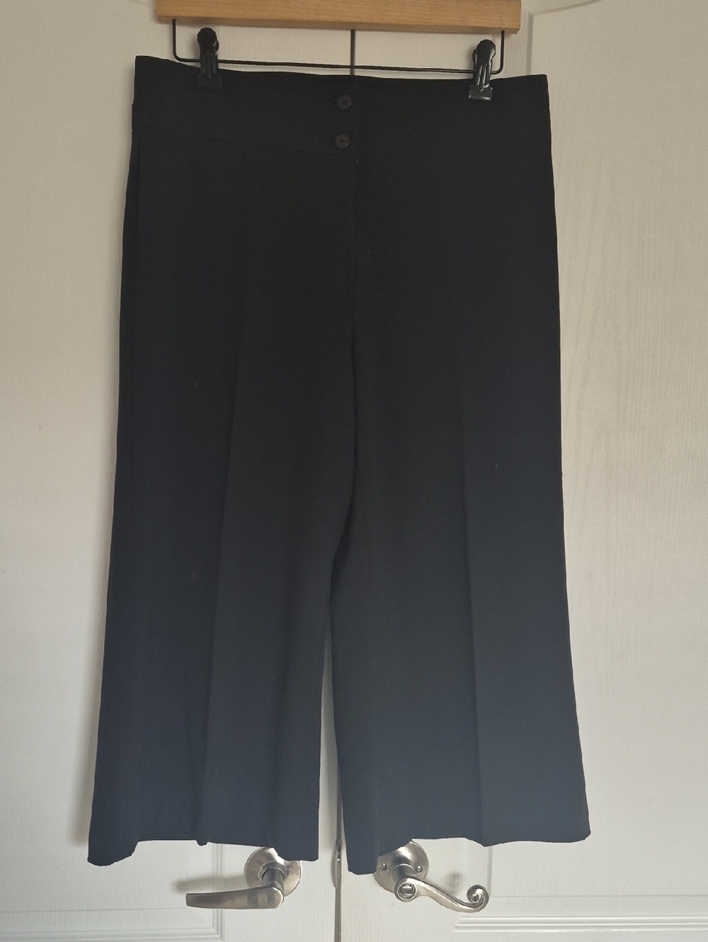 SD Collection Black Wide Leg Capri Trousers with Branded Label